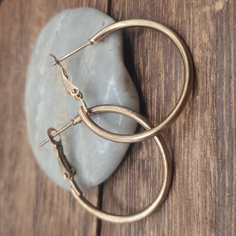 E479 hoop earrings classic 1990s - Picture 2 of 2